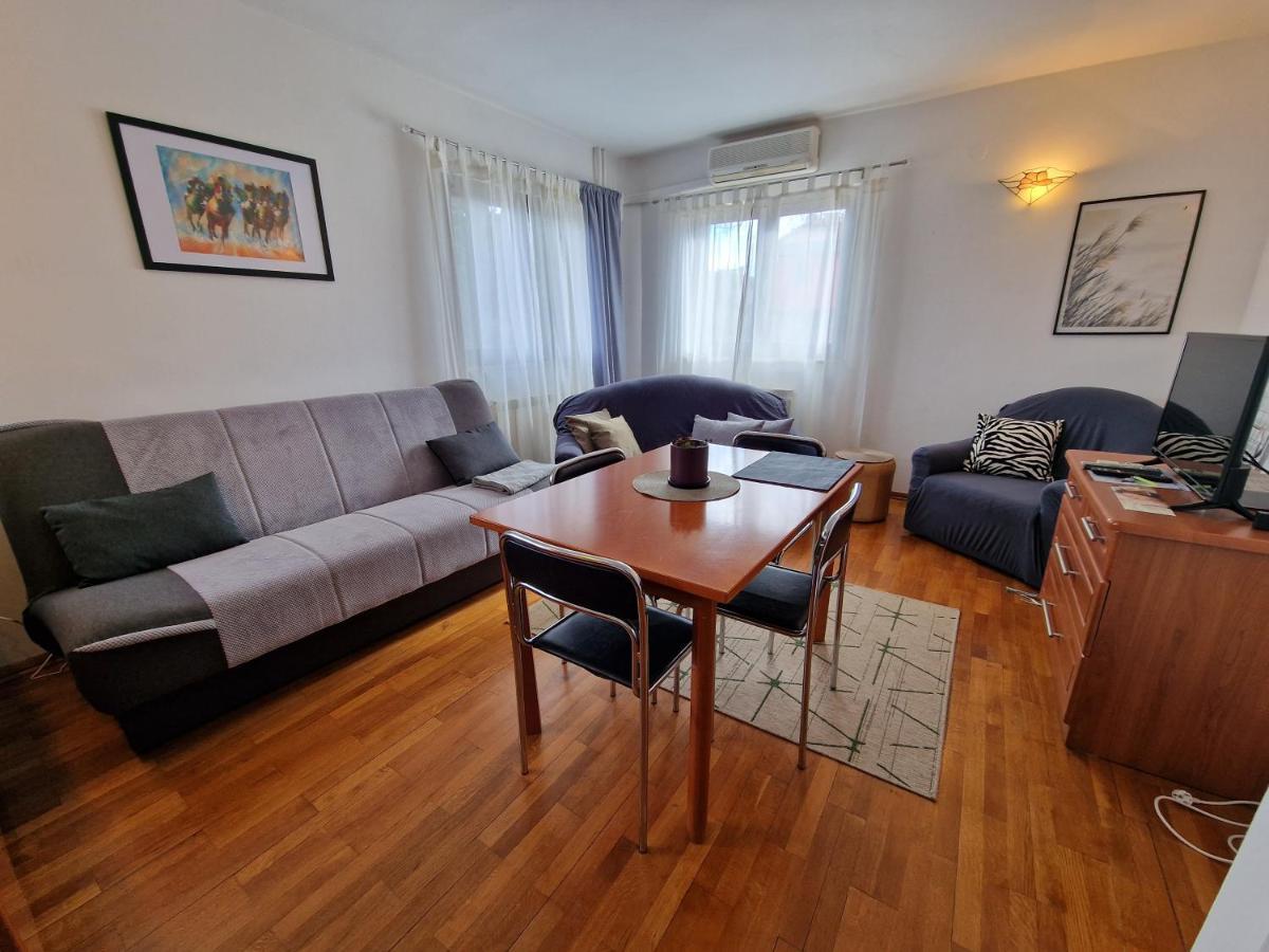 Apartments Katarina - New Renovated Ρόβινι Εξωτερικό φωτογραφία